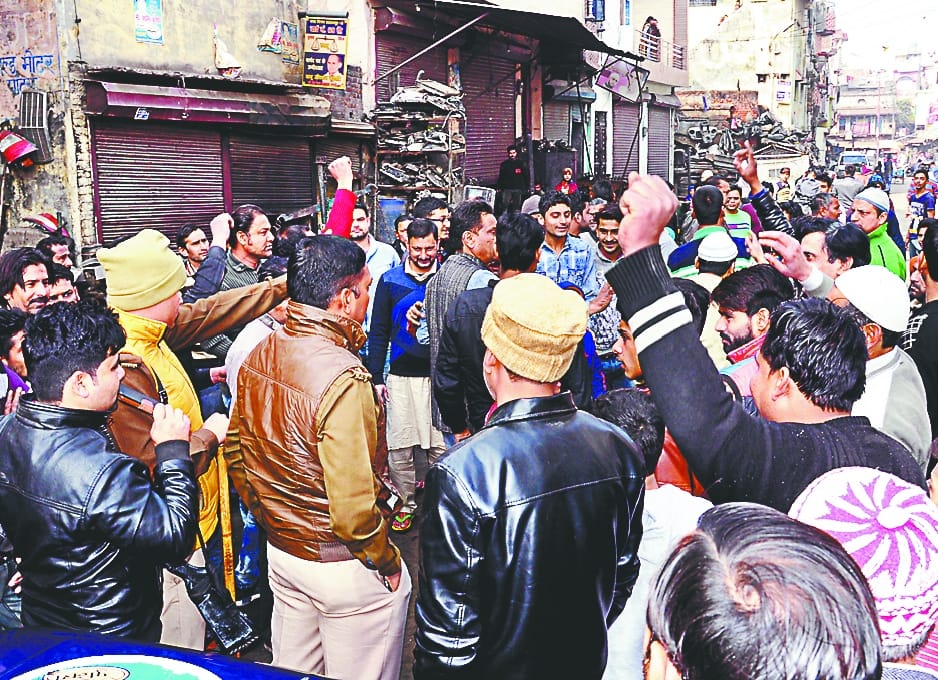 Police raided with preparation, then why did the return