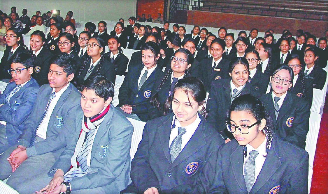 shatrughan sinha spoke his famous dialogue khamosh in dehradun