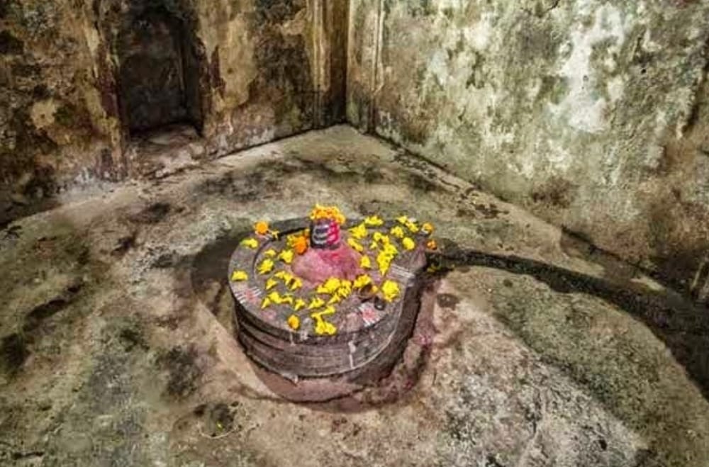 truth of Ek Hathiya Deval Temple in Uttarakhand