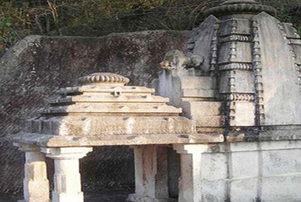 This lord shiva temple is damned in india