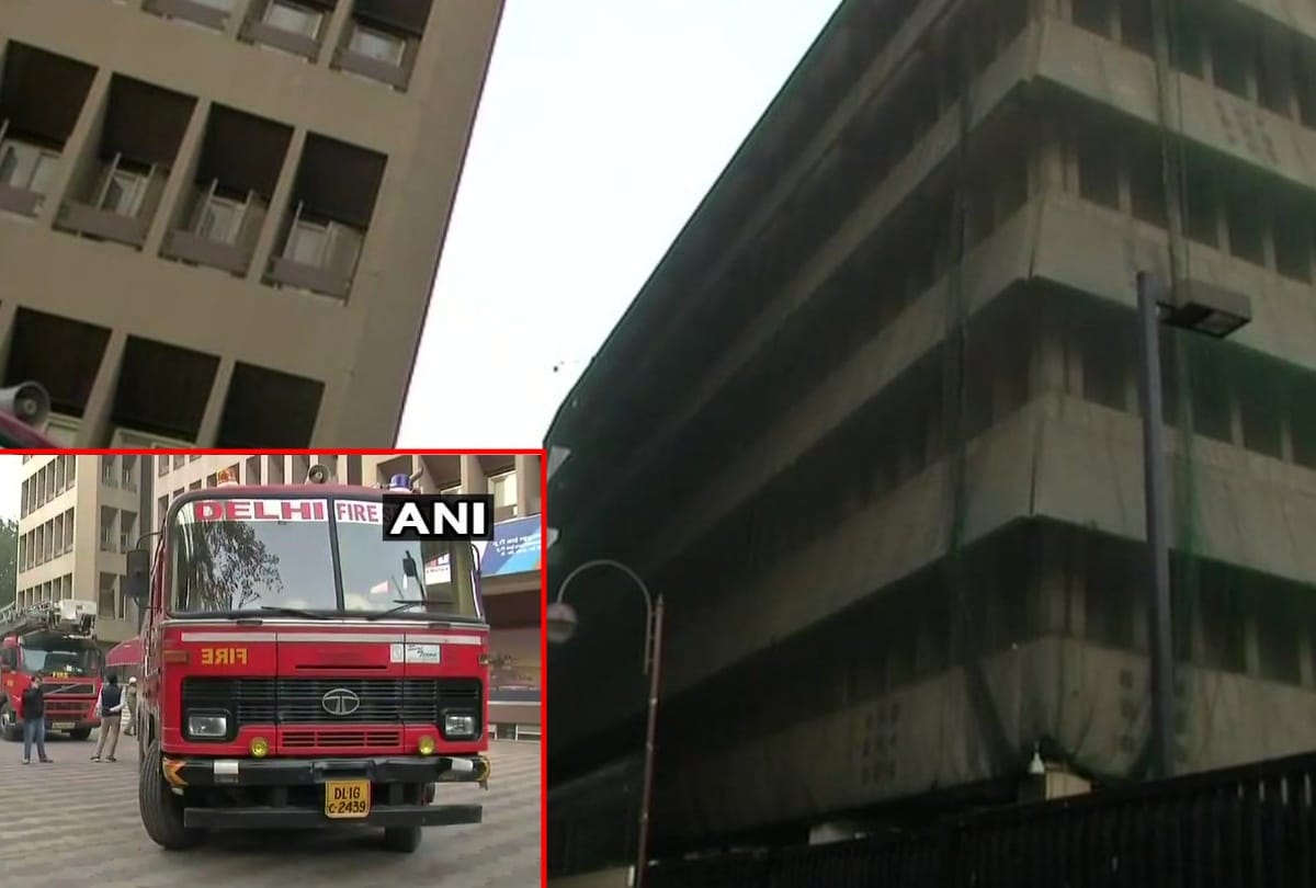 delhi : fire broke out in cp