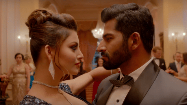 urvashi rautela bold and hot look in hate story 4 movie
