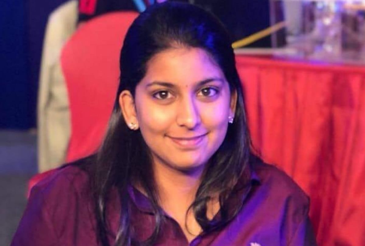 Juhi chawla 17 year old daughter Jhanvi Mehta steal the limelight in IPL 2018 auction 