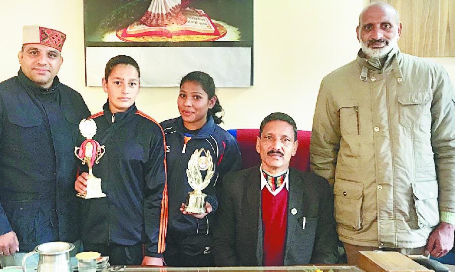 पैड़ी स्कूल की दो छात्राएं खेलो इंडिया के लिए चयनित