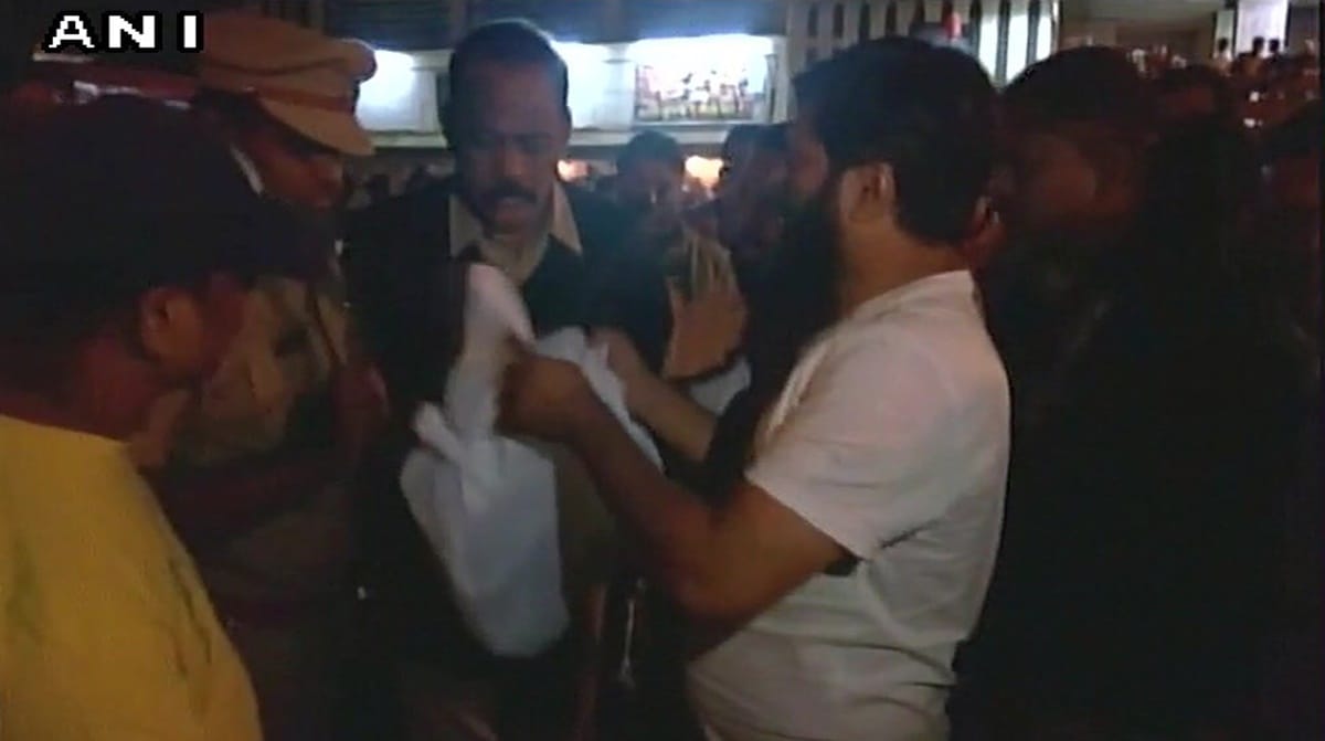 people drop petrol bomb at bhanu sagar cinema hall in thane