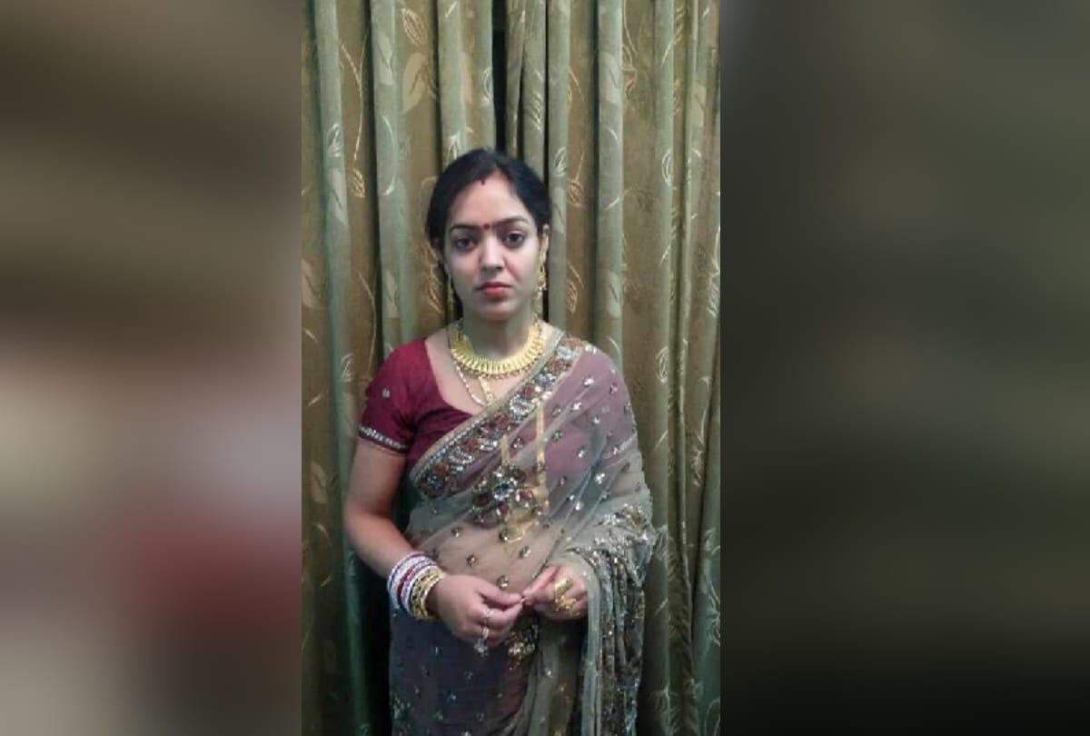 lady committed suicide on her marriage anniversary