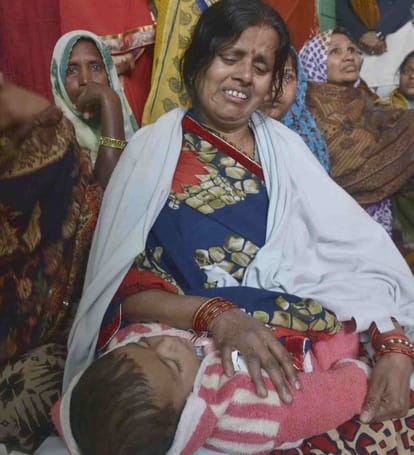 Mother and her son hanged in varanasi