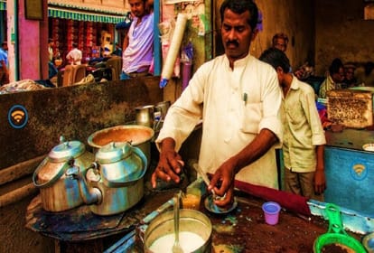startups offering cheap internet service through tea stalls and kirana stores