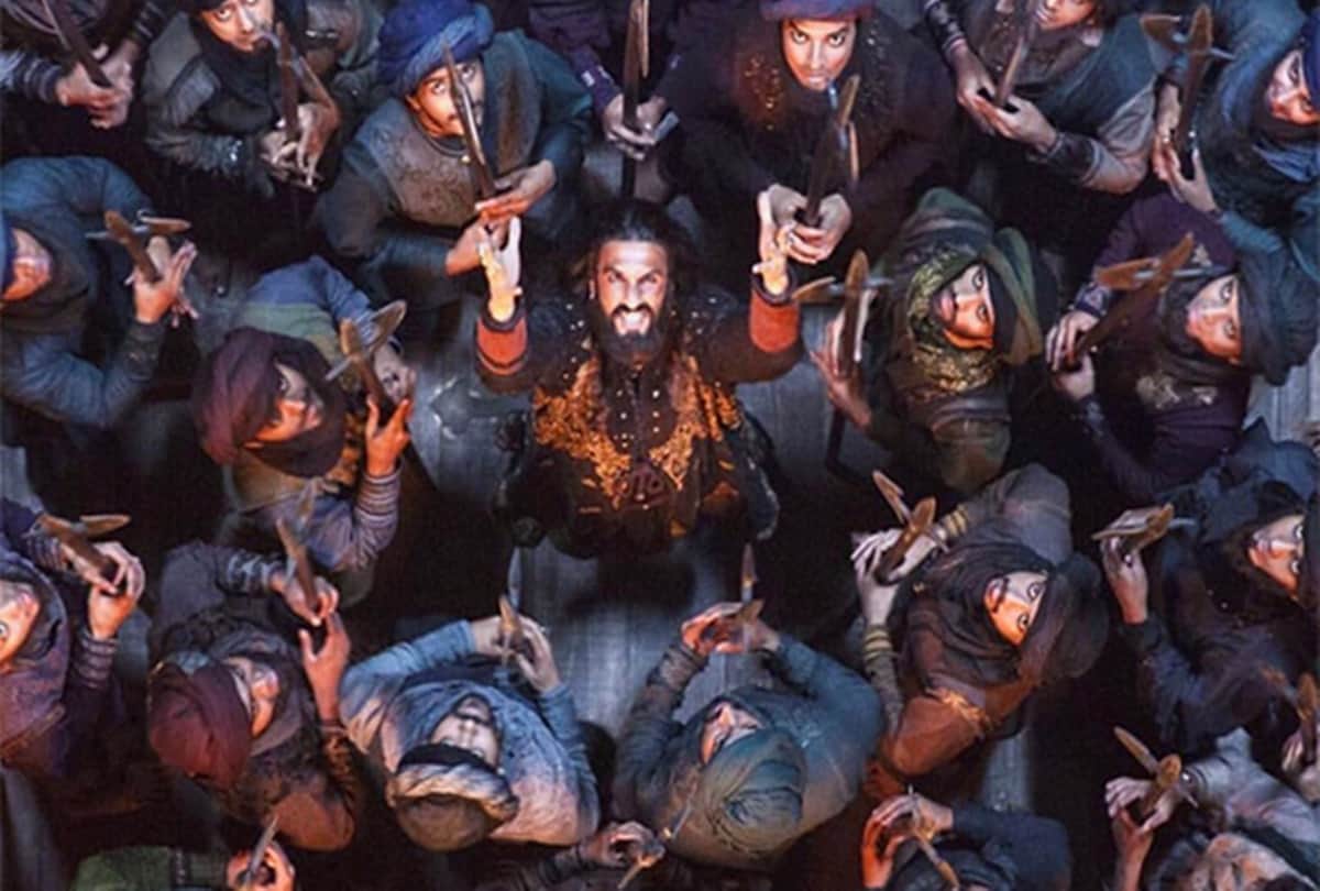 amitabh bachchan congratulated to ranveer singh for his acting in padmaavat