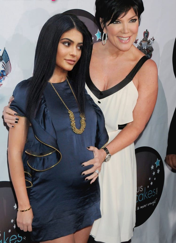 Kylie Jenner builds mansion worth 15 crore for her baby