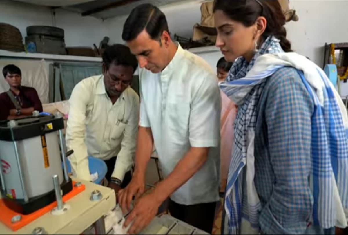 Sonam Kapoor asking 400 rupees contribution to buy sanitary napkins through video 