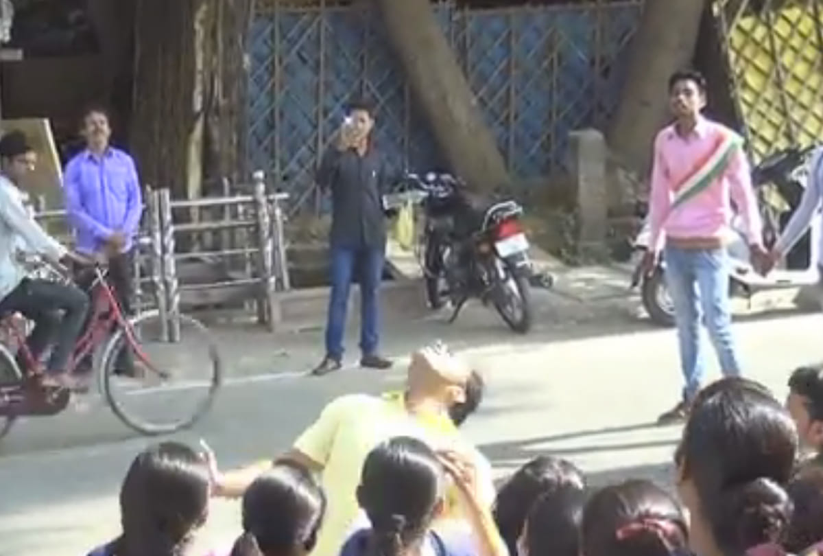 Gulab jamun Catch by mouth