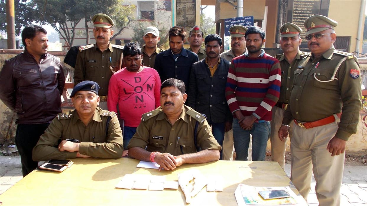Police encounter four gangsters after the encounter