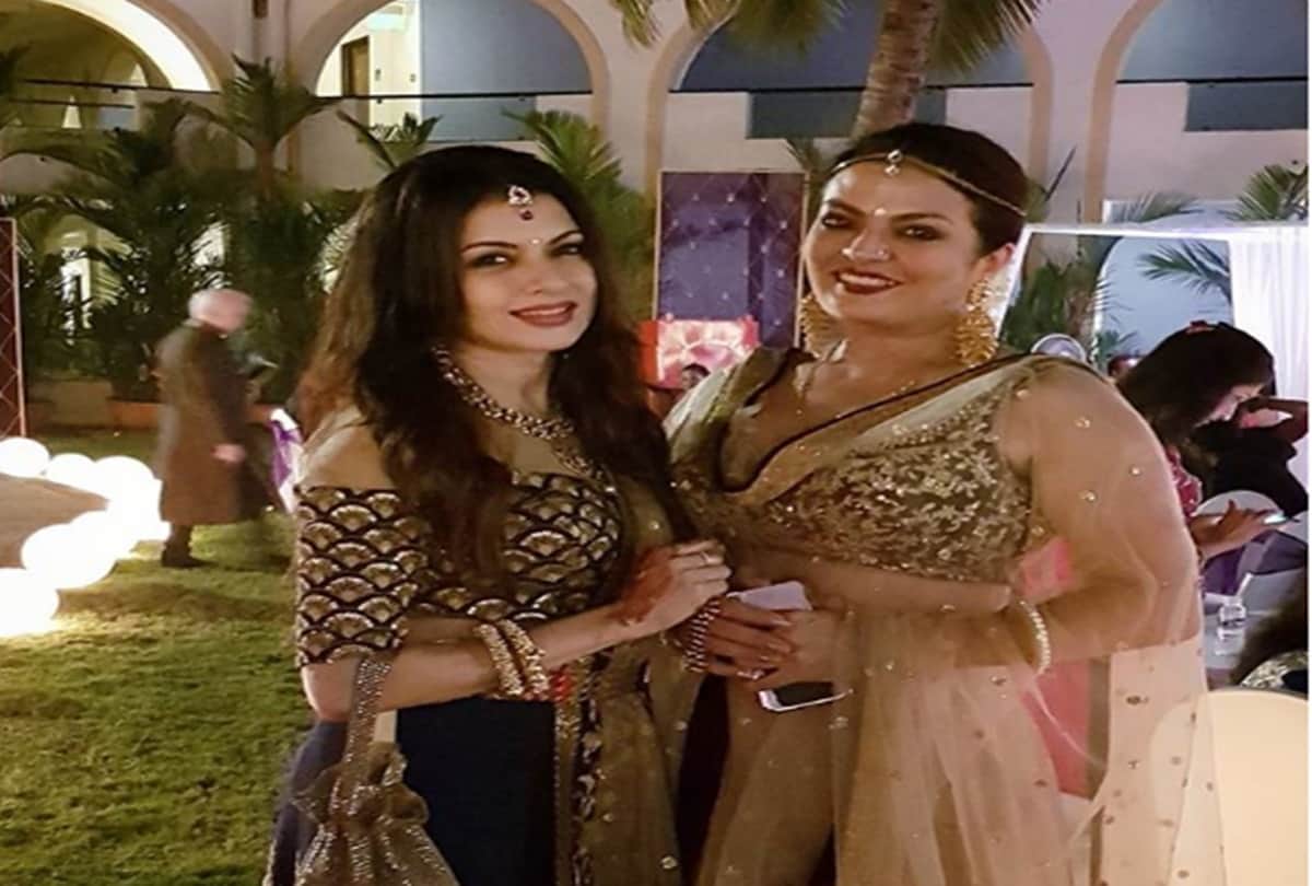 Maine Pyar Kiya actress Bhagyashree and Sheeba enjoyed Wedding on nephew In Goa