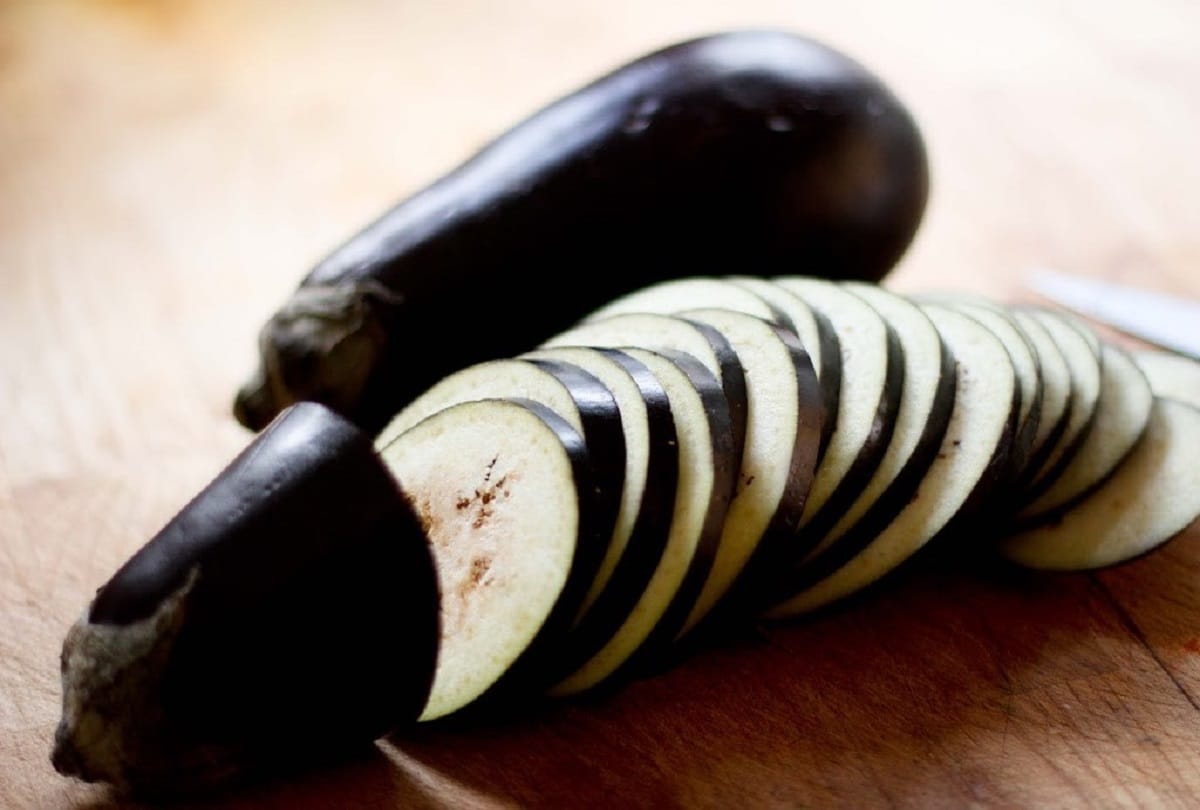 This Is Why Women Should Regularly Eat Eggplant Or Bringal