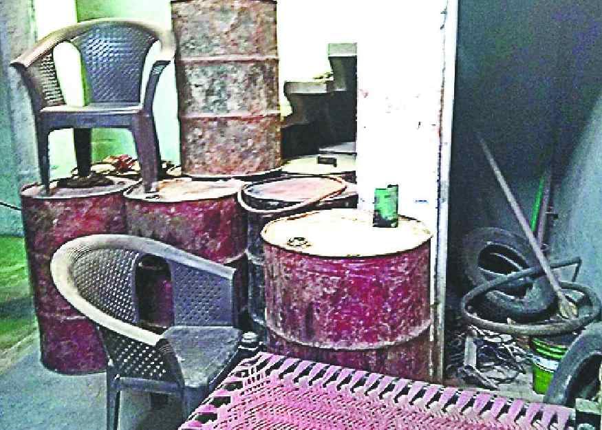 Black marketing of ration near godown