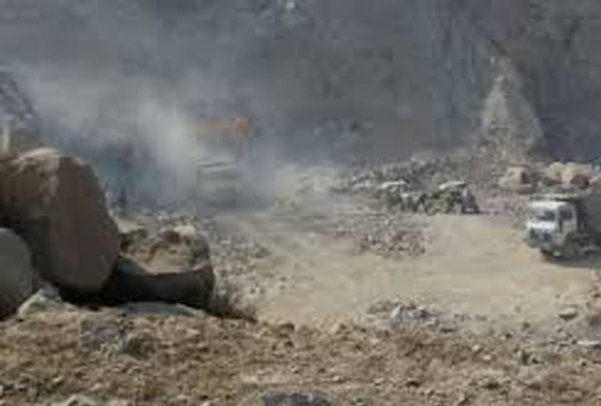 illegal mining of mountains in mahoba uttarpradesh