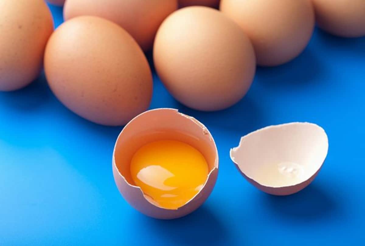 egg and sugar face pack to remove unwanted facial hair