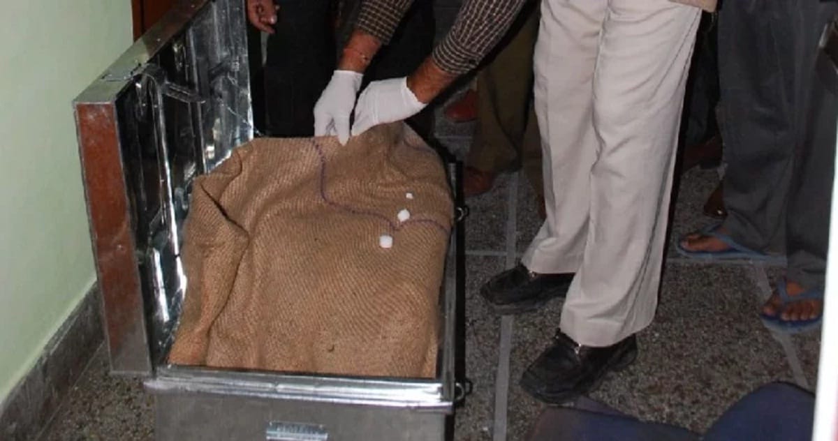 a old woman Dead Body Found In Box at aligarh of Uttar Pradesh