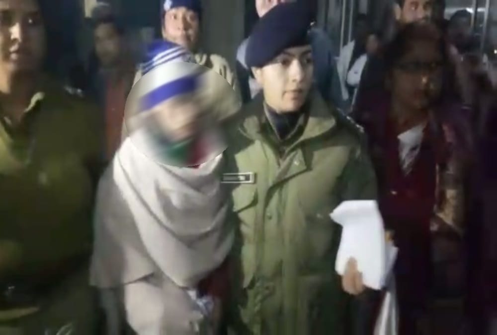 Minor girl badly beaten in judge house haridwar