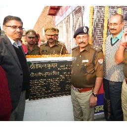 डीएम व एसपी ने नई पुलिस चौकी का किया उद्धाटन