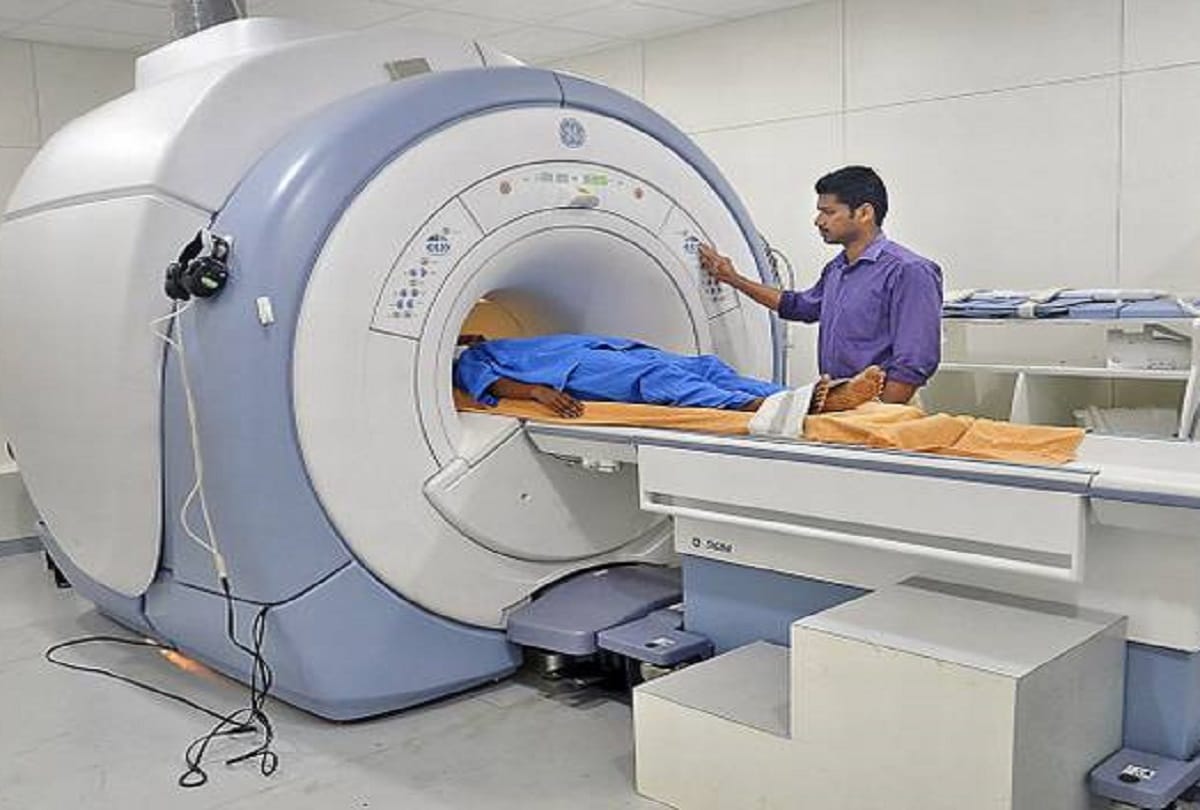 जिला अस्पताल बीमार, न सीटी स्कैन हो रहा न खून की  जांच