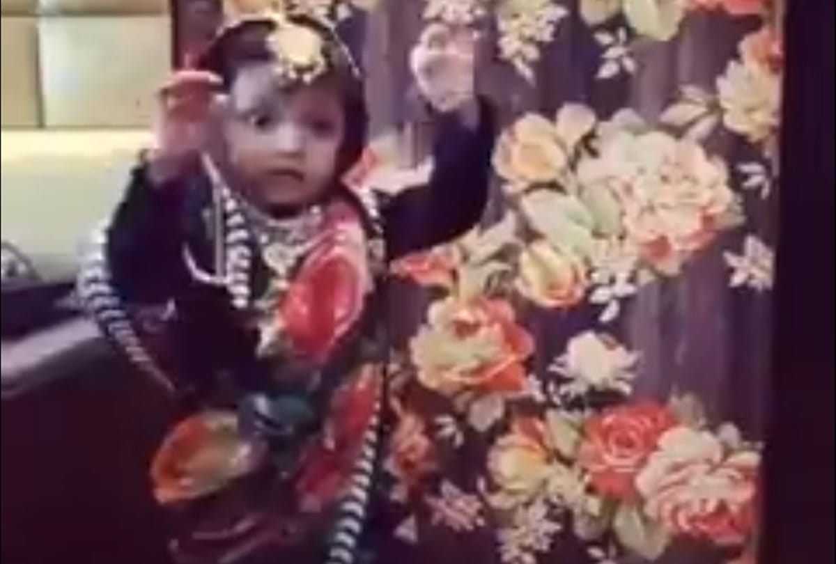 Deeepika Padukones Youngest fan of danced on Padmaavats song ghoomar