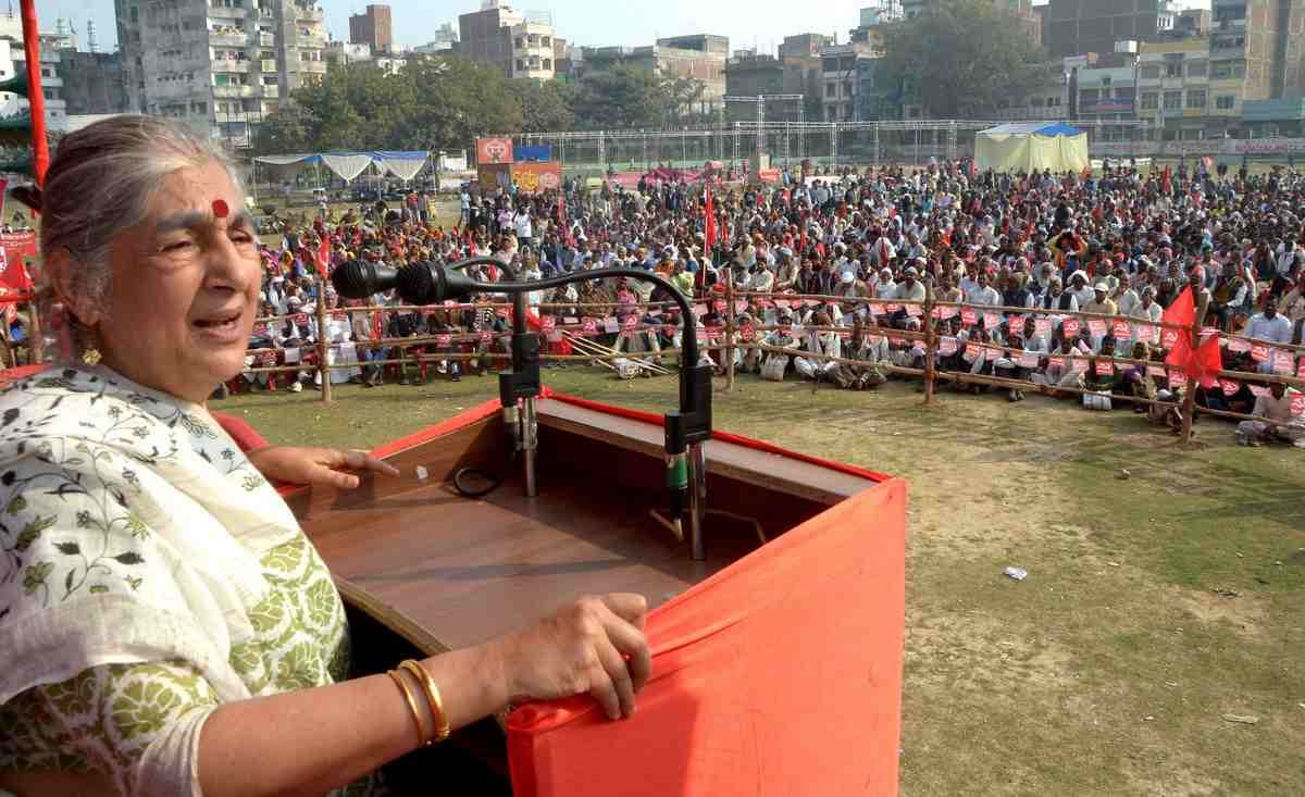 After very long time varanasi beniabag coverd with red flag