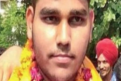 dusu: joint secretary uma shankar of abvp fails in exam