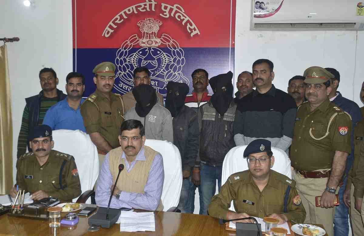 Varanasi police arrested three criminals