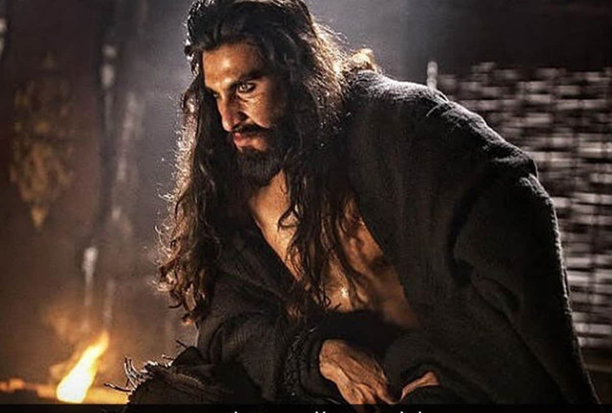 amitabh bachchan congratulated to ranveer singh for his acting in padmaavat