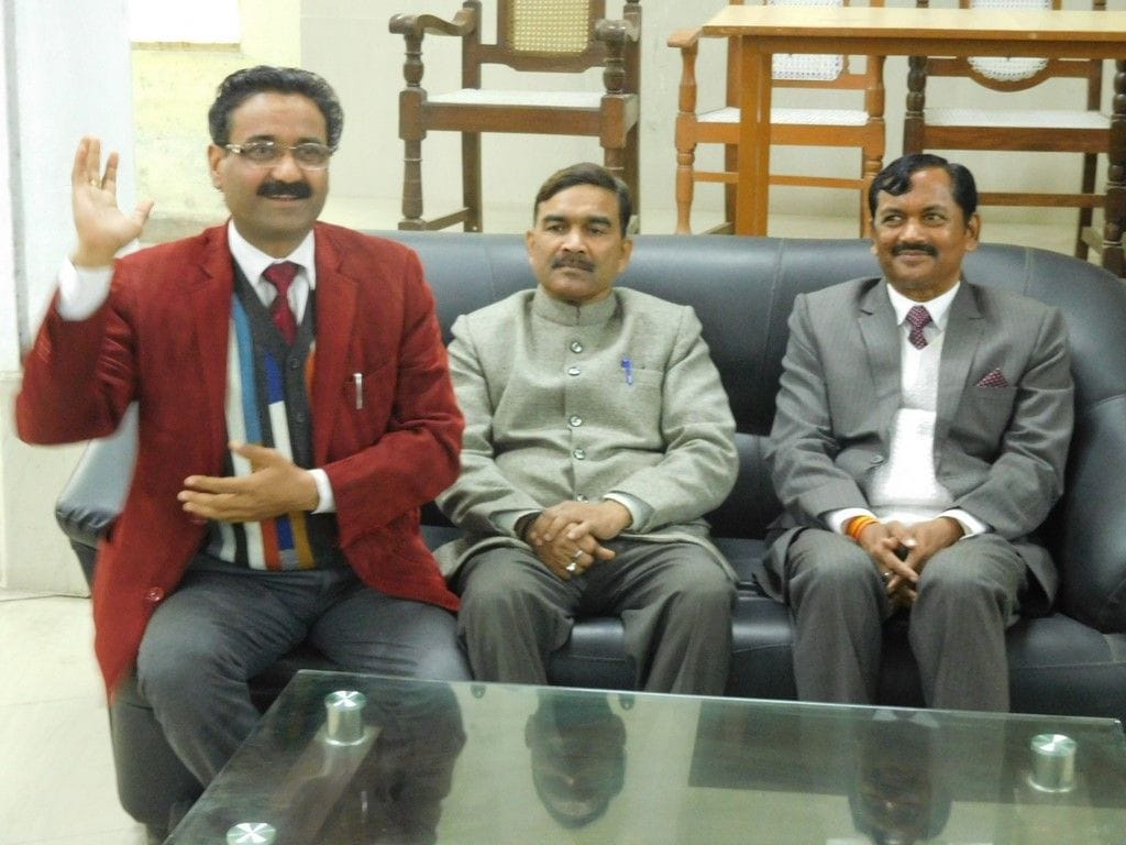कानूनी प्रक्रियाओं से परे लोक अदालत की प्रक्रिया सहज