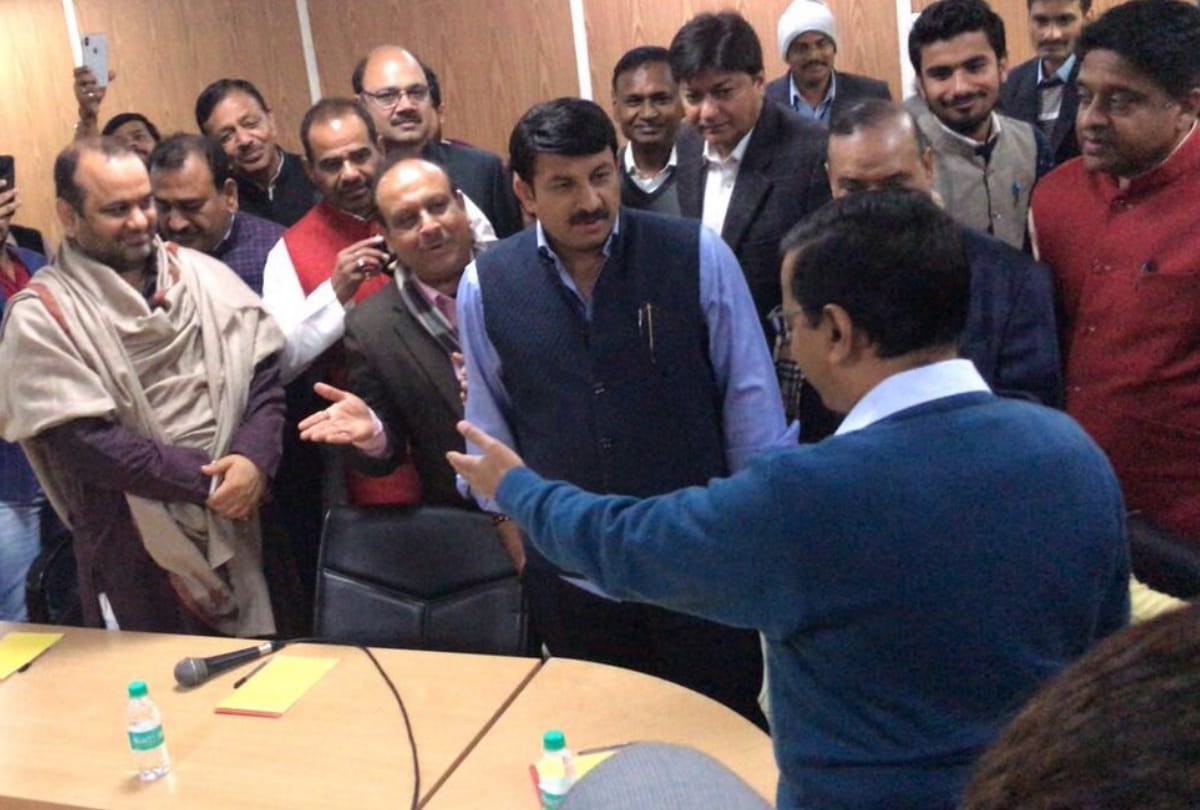 cm kejriwal scolded tv channels