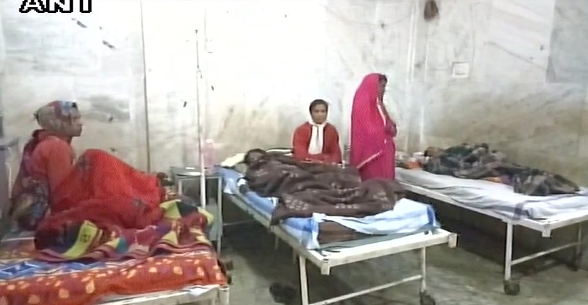Mid day meal staff threw hot dal on class 1 student in madhya pradesh
