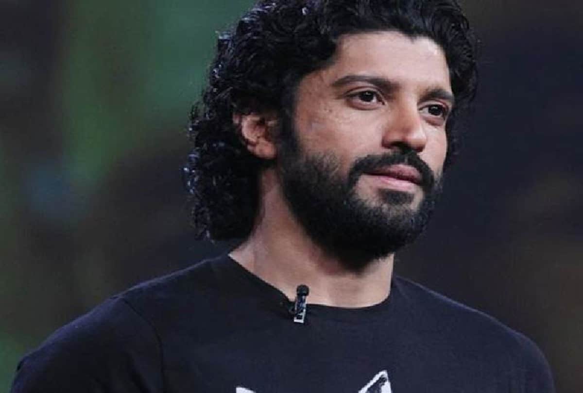Kasganj violence: Farhan Akhtar came forward after his Fake tweets goes viral on internet