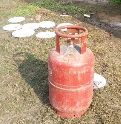Fire at school kitchen due to gas leak
