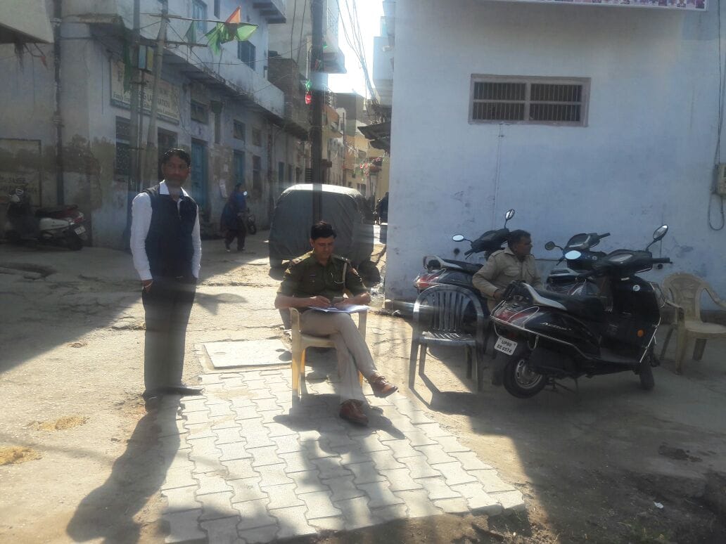Agra fight between two groups after bike collide 