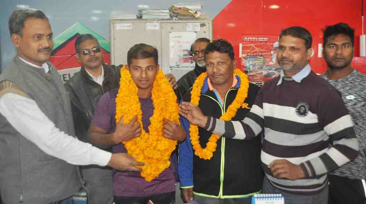 azamgarh player Sarfaraz Khan ready to set play in IPL
