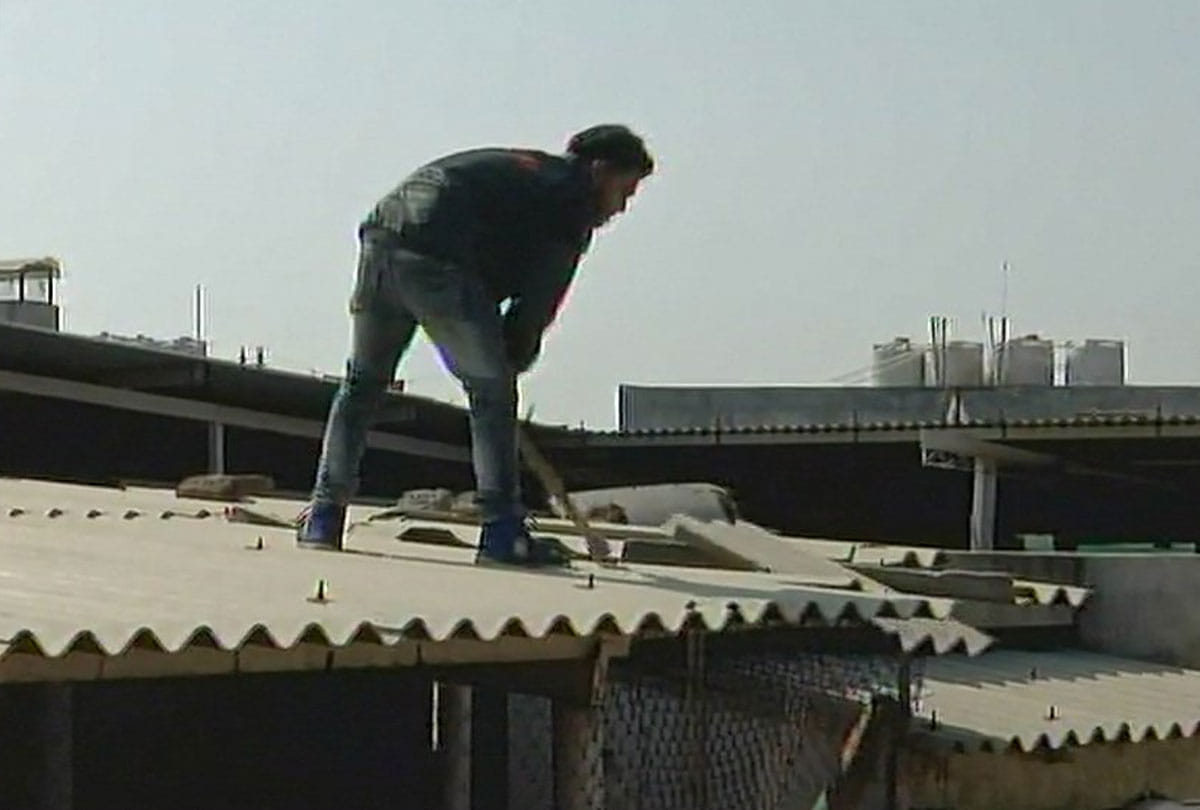 mcd broke the 'sex jail' of baba virendra dev dixit