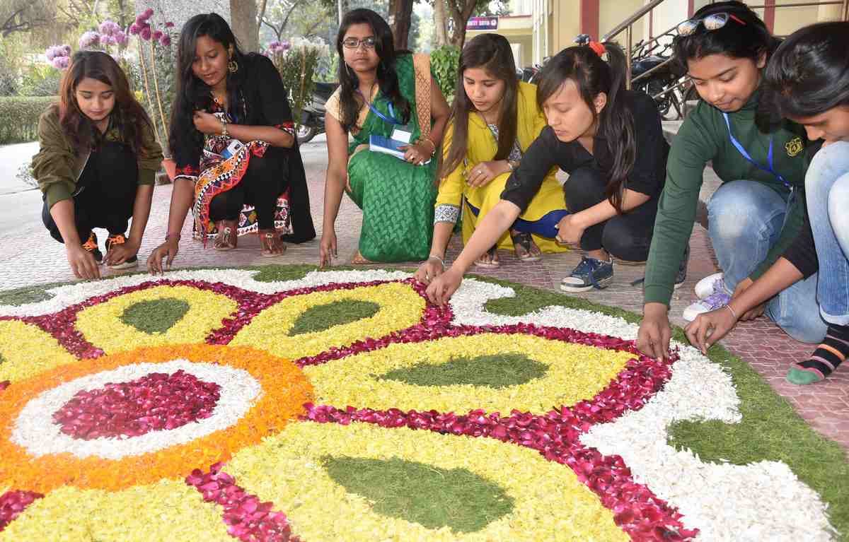 Srishti fest celebration start in BHU