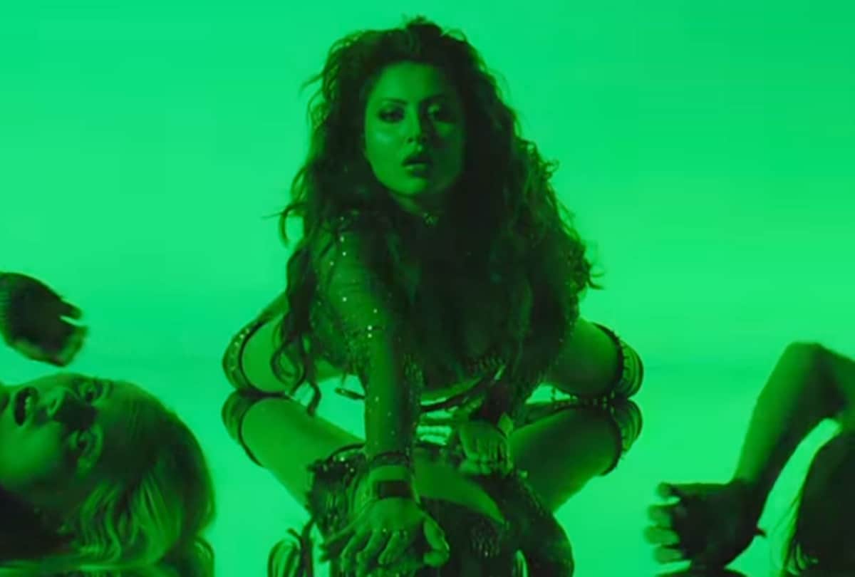 Urvashi Rautela film Hate Story 4 song aashiq banaya aapne released