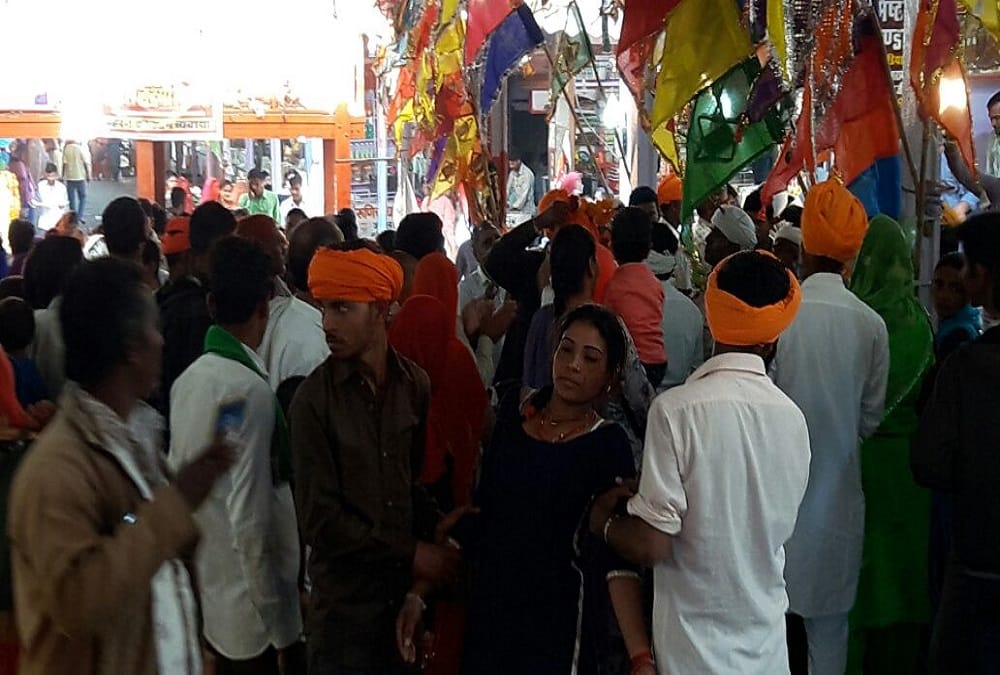 rajasthan jaisalmer people make a woman dance on dj and torture her due to superstition 