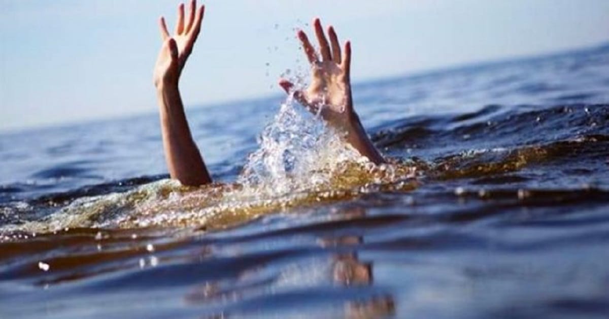 Bihar: Boat carrying 15 people capsized in river Ganga