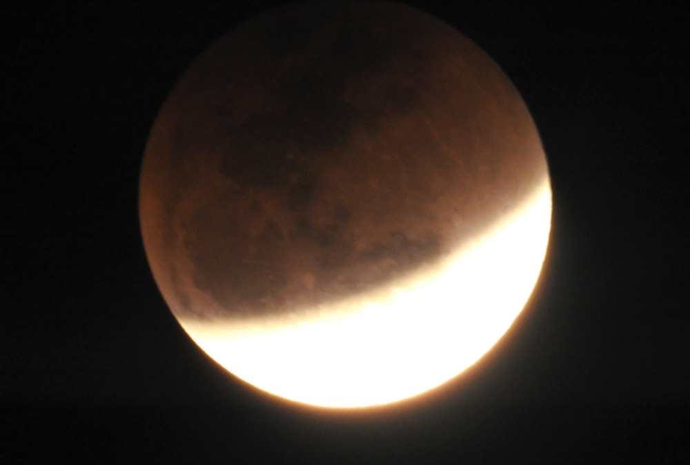 chandra grahan 2018, Blue Blood Super moon pics