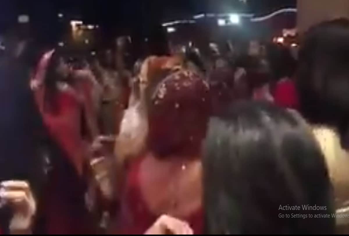 US families book entire theatre and dance to Ghoomar dressed as Padmavati