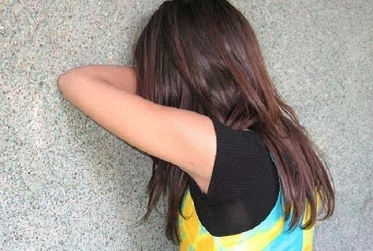 17 year old girl raped in Farrukhabad