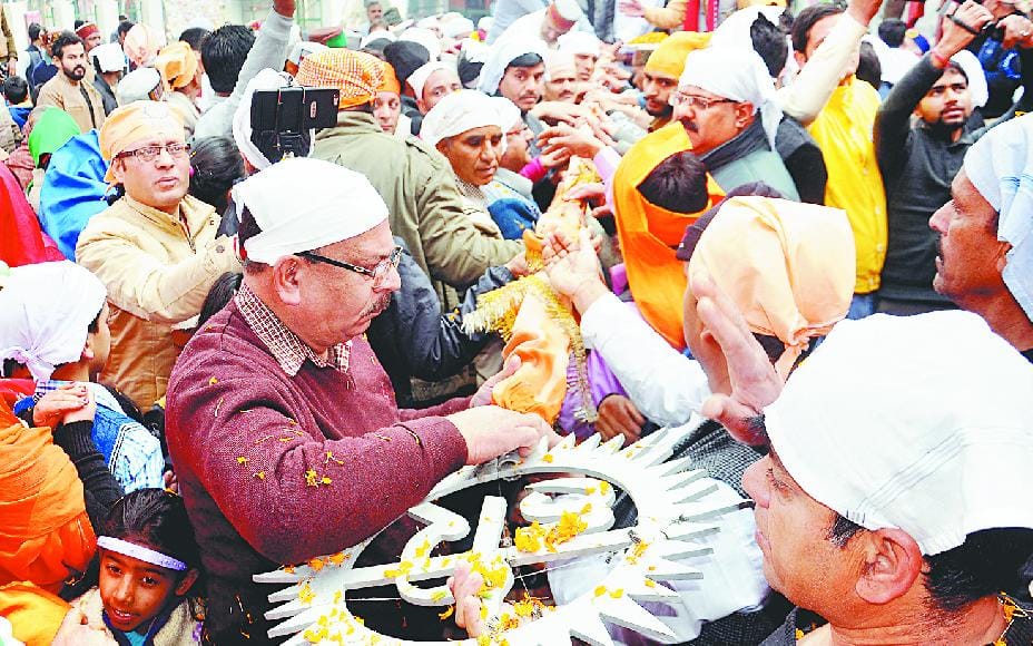 गुरु रविदास की आराधना से छोटी काशी गूंजायमान