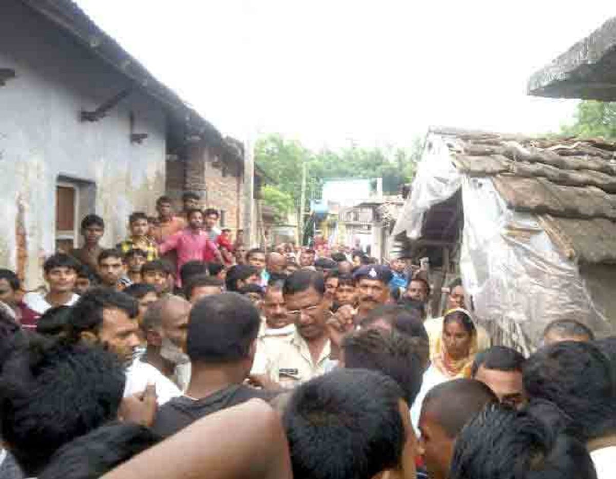 A Husband beating his wife s lover in Gautam Buddha Nagar of uttar pradesh