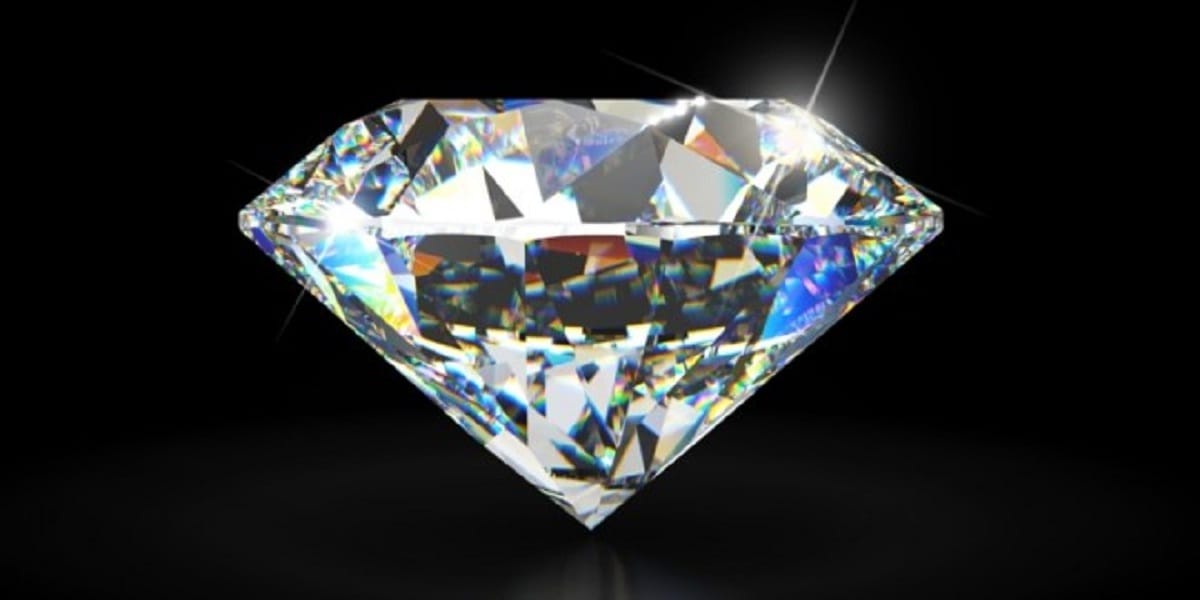 Two hyderabad people arrested for selling 3500 diamonds for Rs 1.2 crore