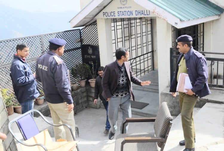 shimla police Inquired conservator of forest and dfo for two hours 